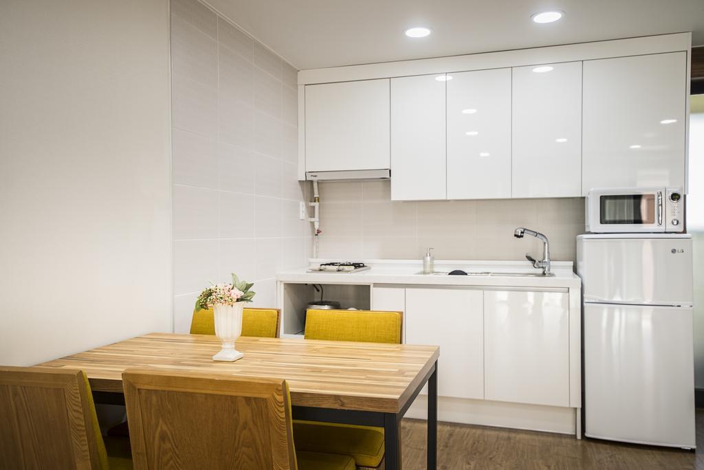 W Ocean Pension Seogwipo Bagian luar foto